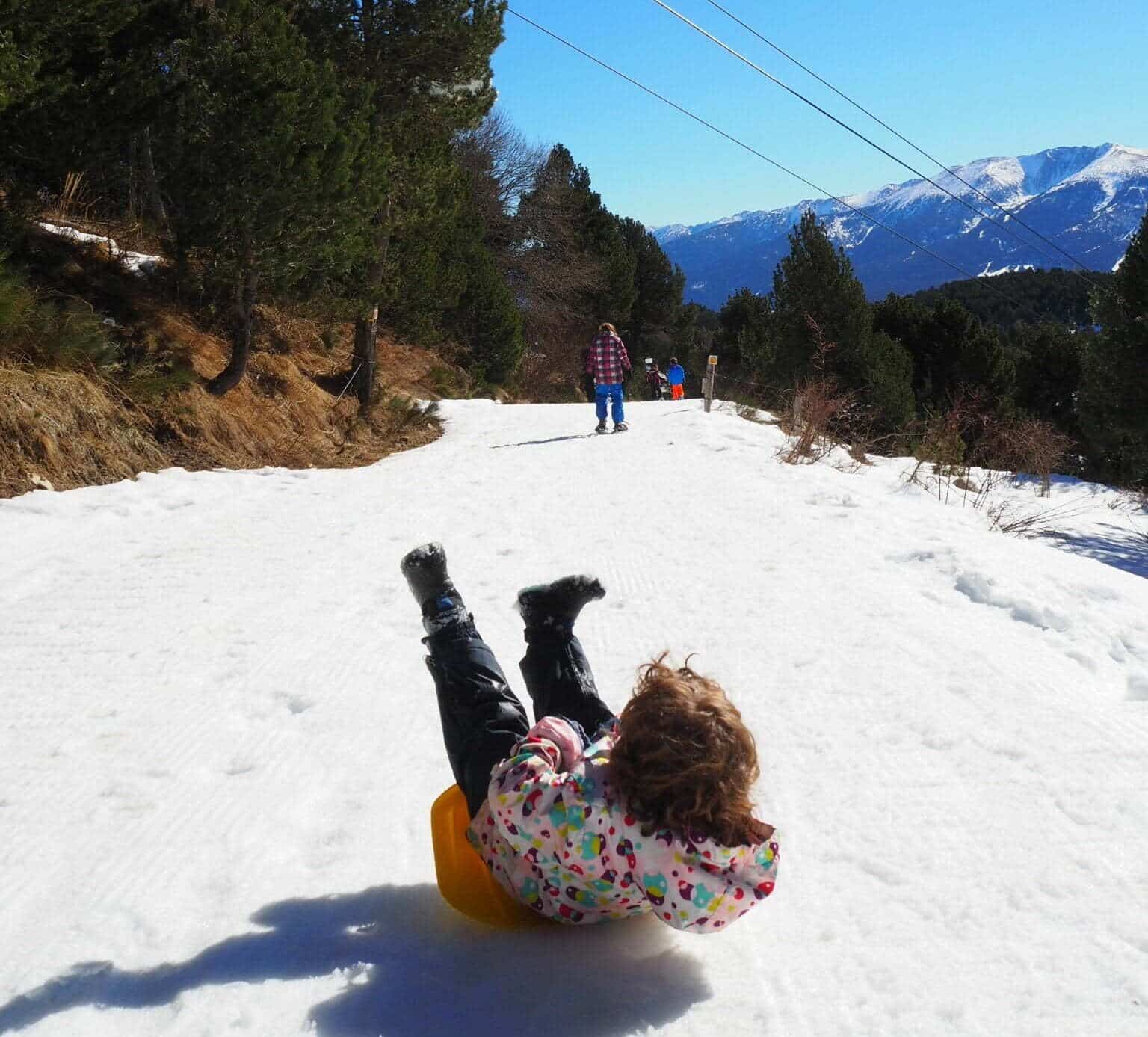 Raquetas de Nieve con niños en Madrid