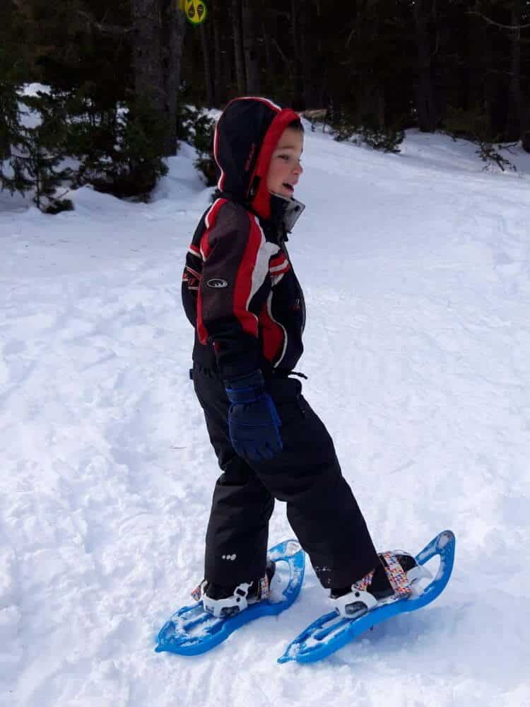 Hacer raquetas de nieve con niños: supertruco! Trineo+Arnés+ superpapas