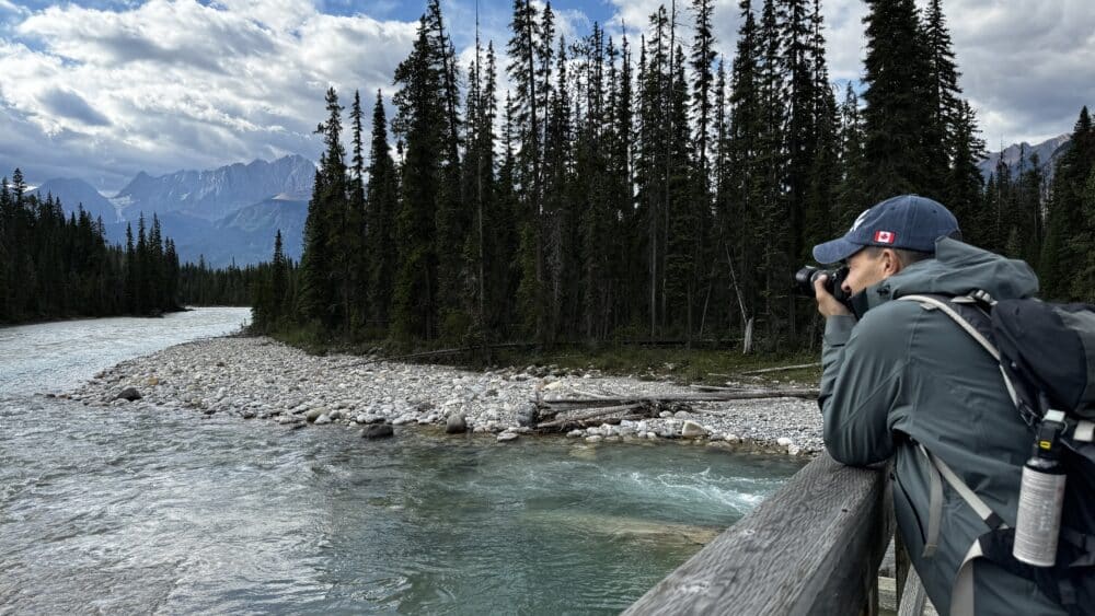 El punto donde se encuentran los 3 ríos en el Kicking river Trail, Yoho National Park, Canadá