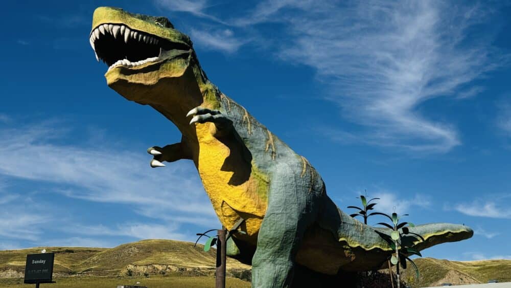 La escultura de dinosaurio más grande del mundo, donde se puede subir arriba