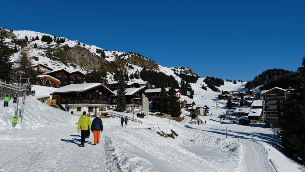 De camino a Bettmeralp desde Riederalp, Aletsch Arena