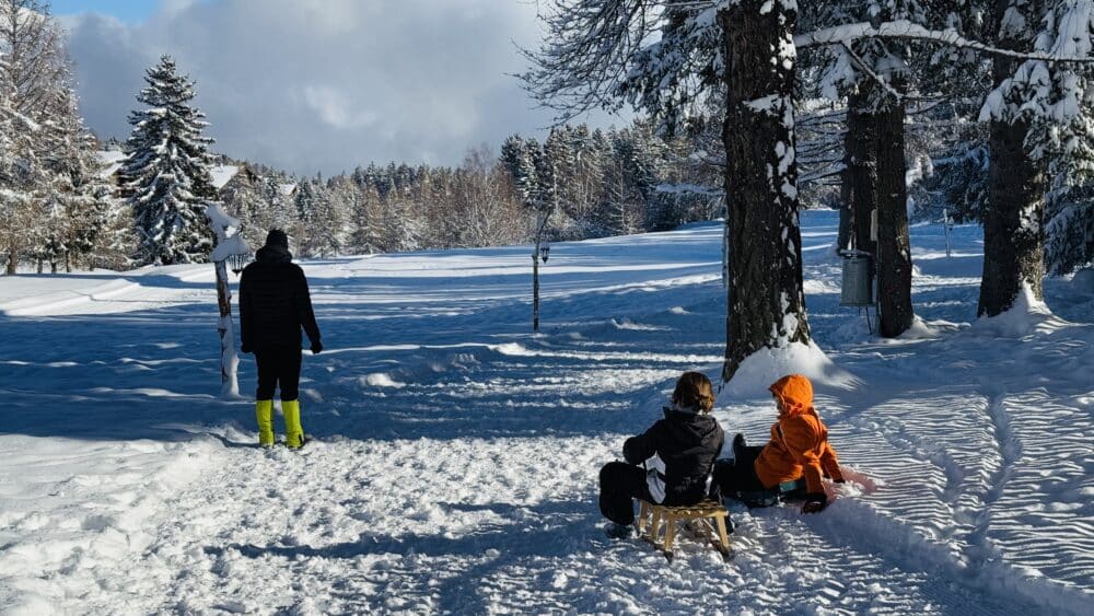 Jugando con los trineos en Crans Montana